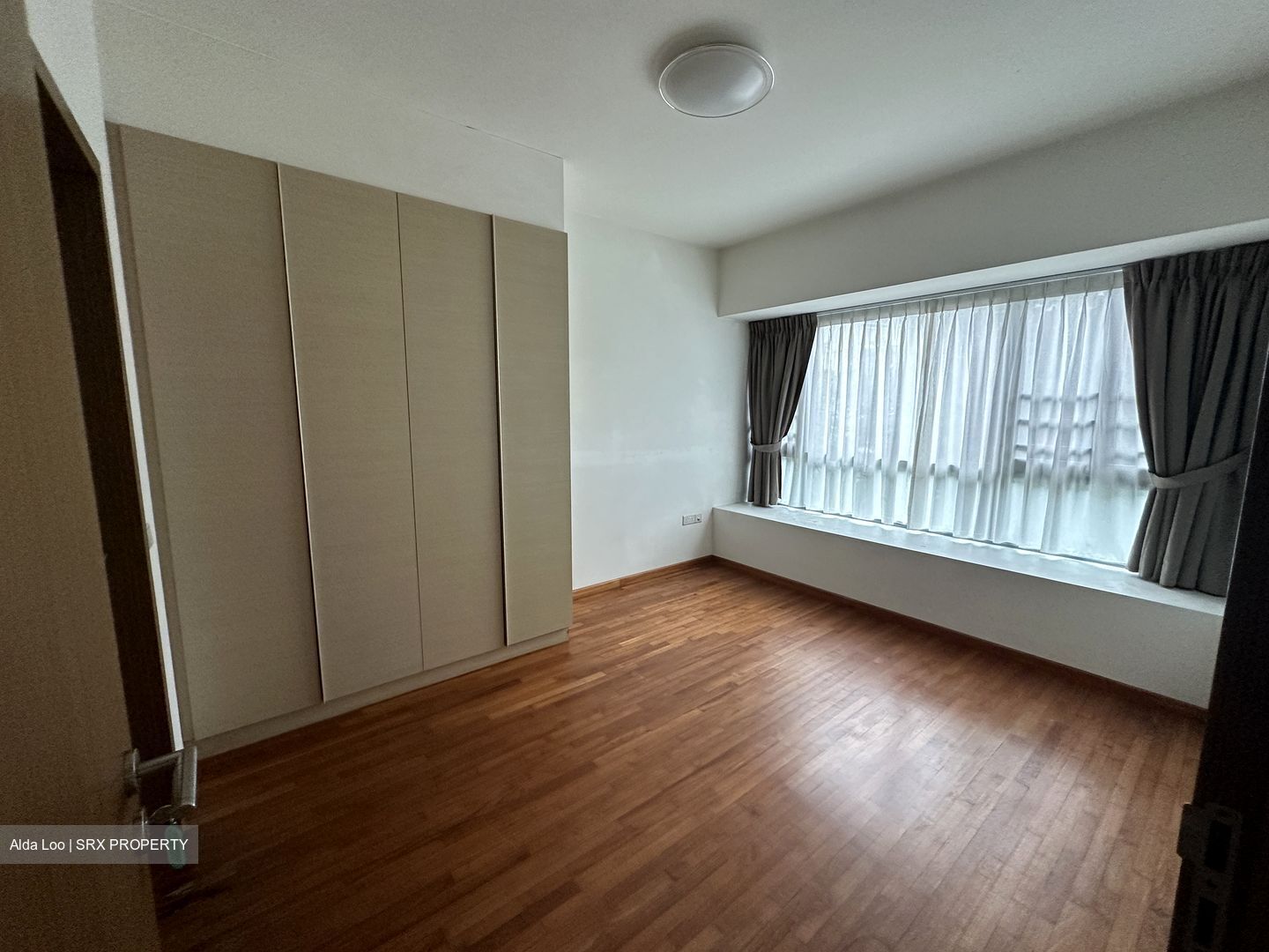 Waterfront Waves (D16), Condominium #452903041